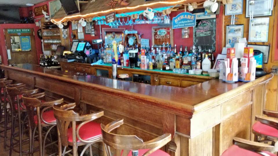 Cliff's Elbow Room Jamesport Restaurant